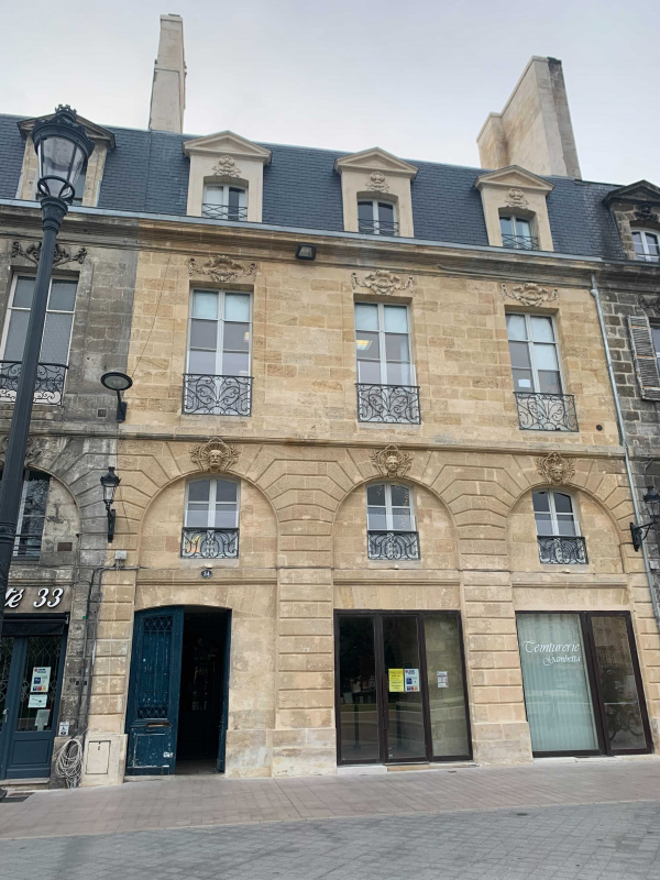 Location Immobilier Professionnel Bureaux Bordeaux 33000